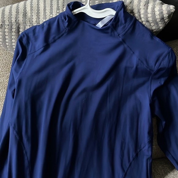 NWT Fabletics Phoenix Long Sleeve Navy Blue Top SOLD OUT! - Picture 7 of 9